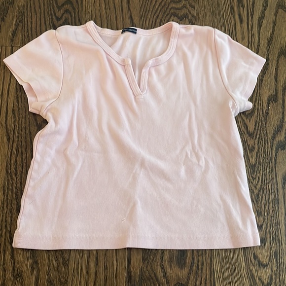 3 BrandyMelville shirts, one size only . Great condition!All3 together only $40! - Picture 4 of 6